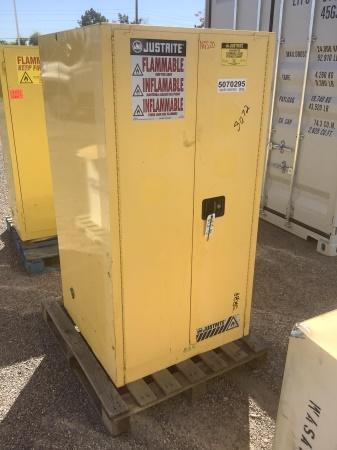 FLAMMABLE STORAGE CABINET