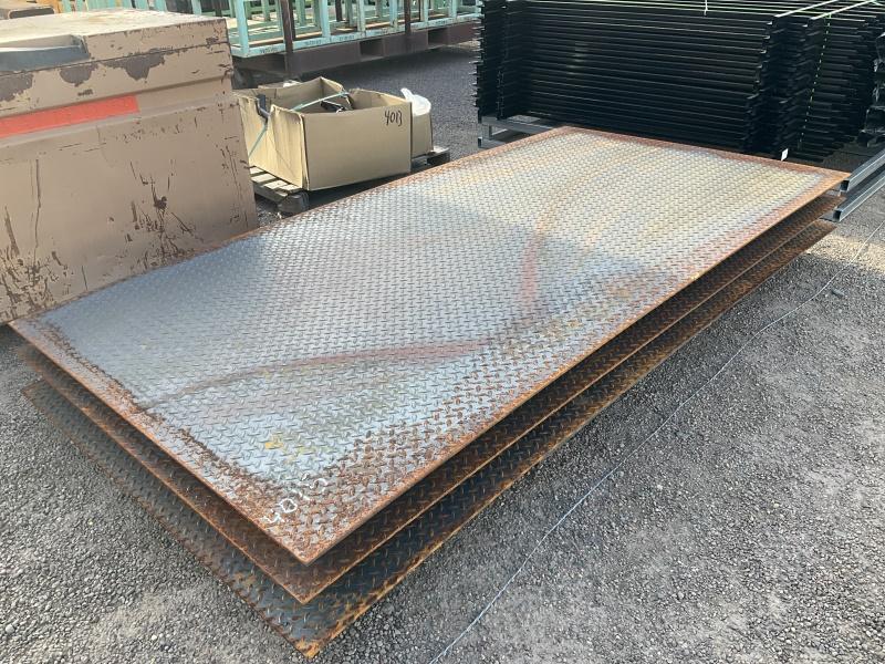 (3) SHEETS OF 4FT X 8FT X 1/4IN DIAMOND PLATE