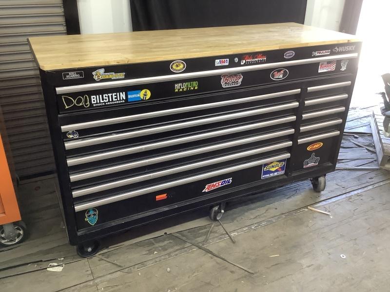 HUSKY ROLLING TOOL BOX