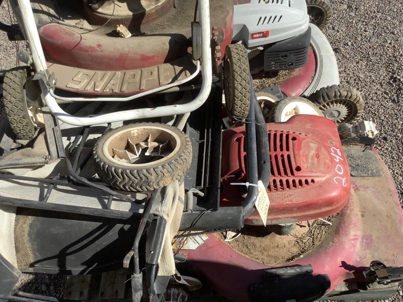 PALLET OF LAWN MOWERS