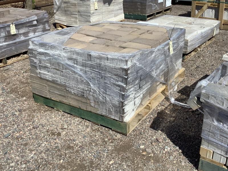 PALLET OF STONE PAVERS