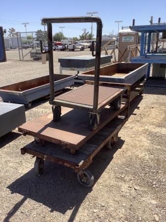 (3) METAL CARTS