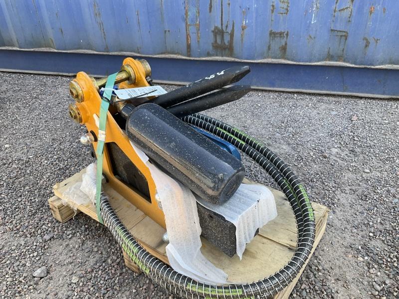 HYDRAULIC HAMMER ATTACHMENT FOR MINI EXCAVATOR