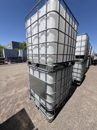 (2) IBC TOTES