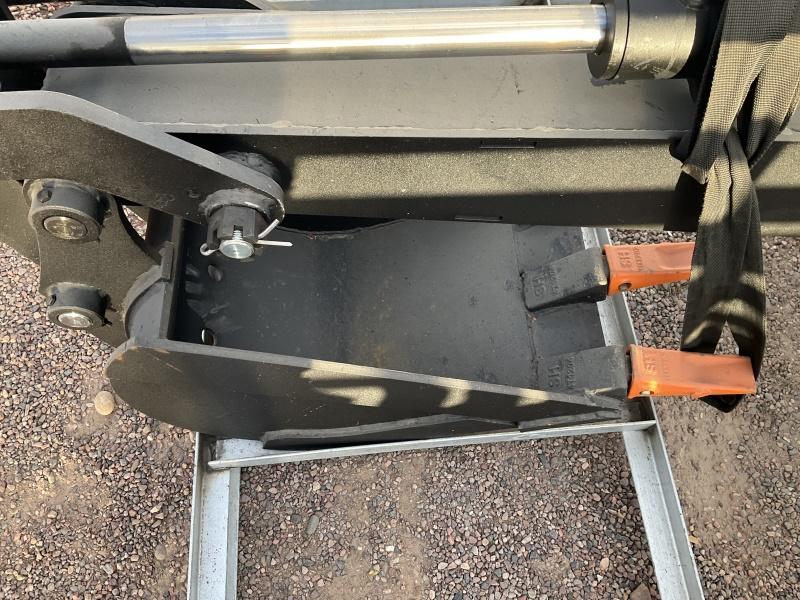 BACKHOE ARM ATTACHMENT FOR SKID STEER