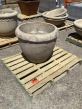 CONCRETE POT