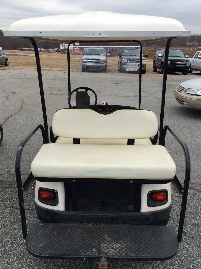 1997 EZ GO 36V ELECTRIC GOLF CART (REAR SEAT /FOOTREST)