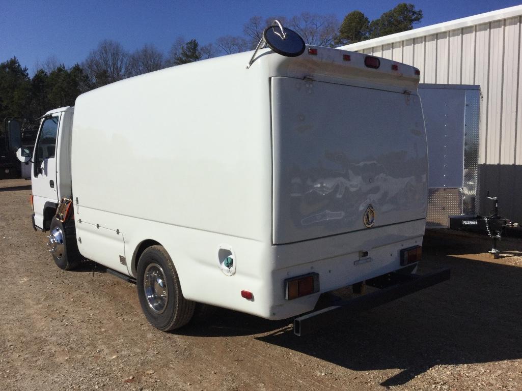 2004 ISUZU CAB OVER SPRAY TRUCK (ISUZU DIESEL, AT, MILES READ 102943, READY