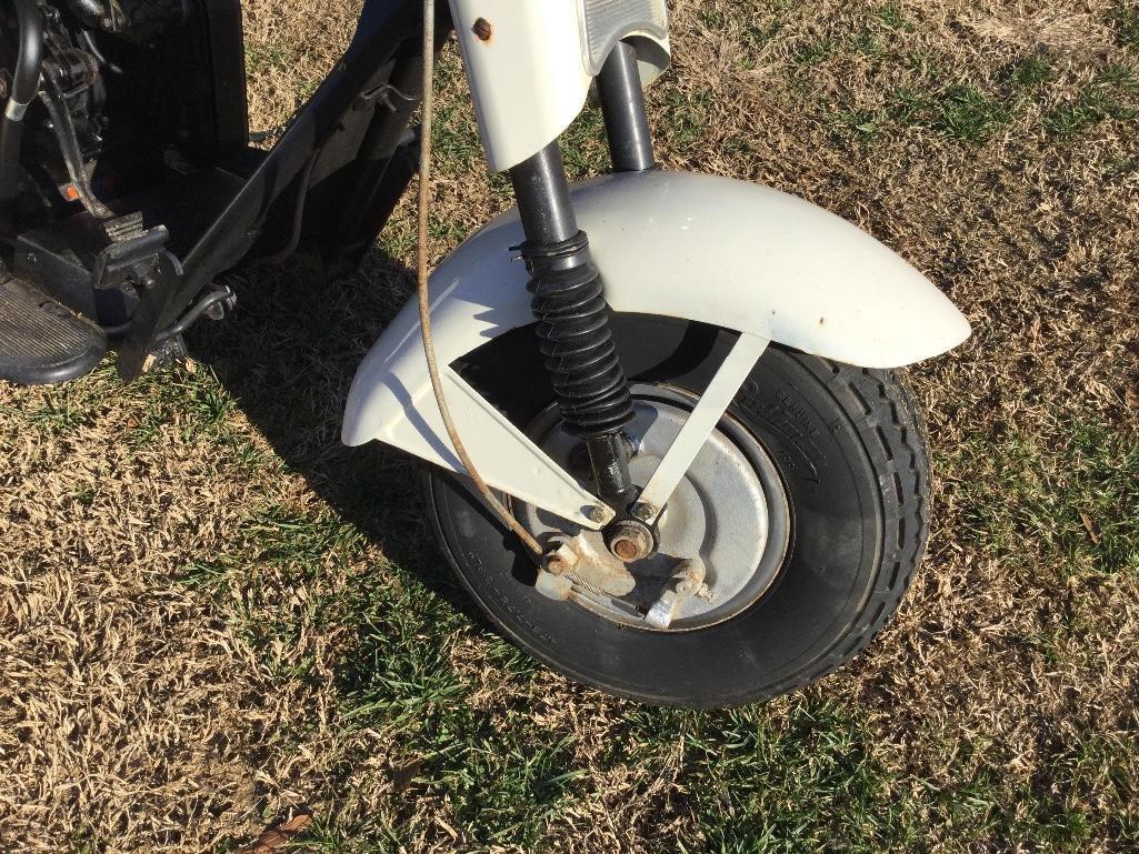 1962 CUSHMAN EAGLE SCOOTER (GAS, RUNS GOOD)