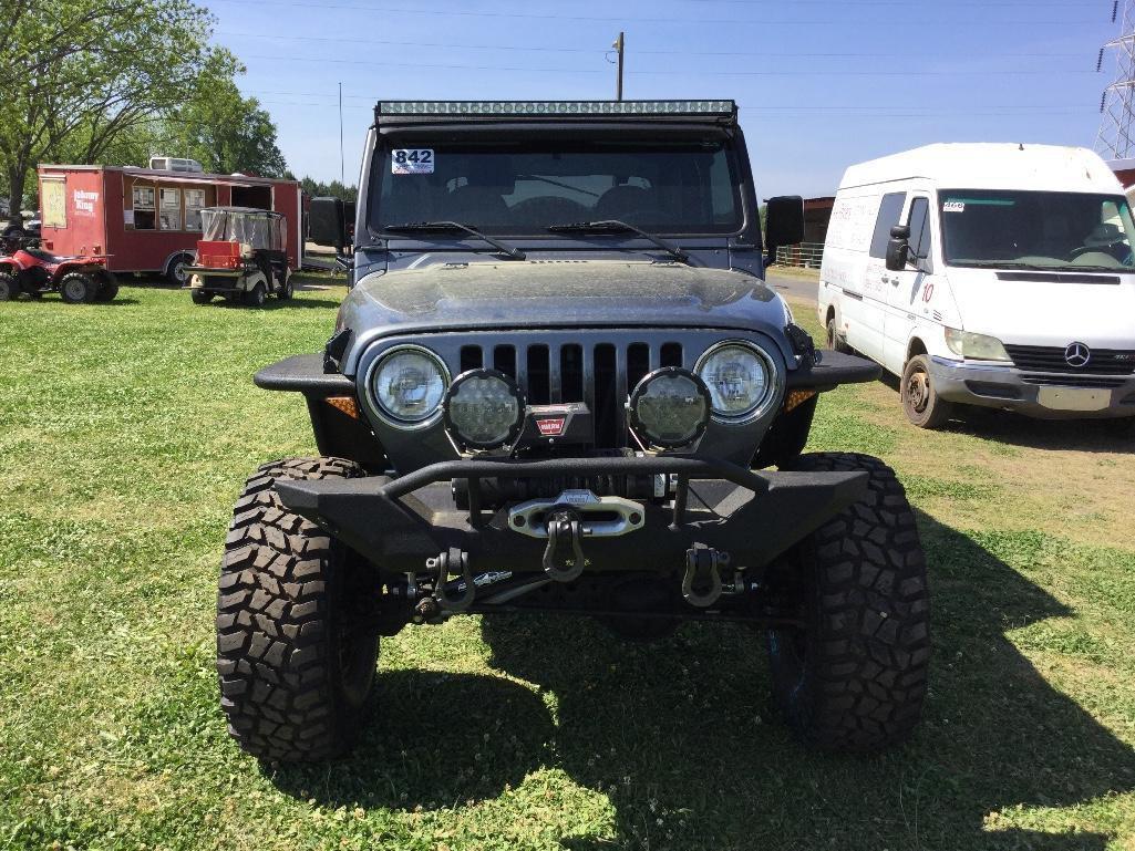 2001 JEEP WRANGLER (AT, 2 DR HARDTOP, 4X4, NEW TIRES, WARN VR8000-5 WINCH,