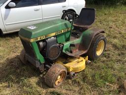 JOHN DEERE 210 RIDING MOWER (DOES NOT RUN)