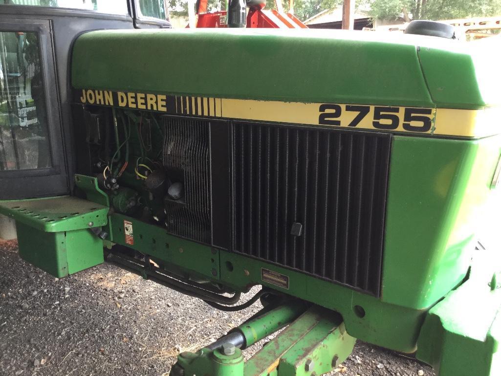 JOHN DEERE 2755 TRACTOR