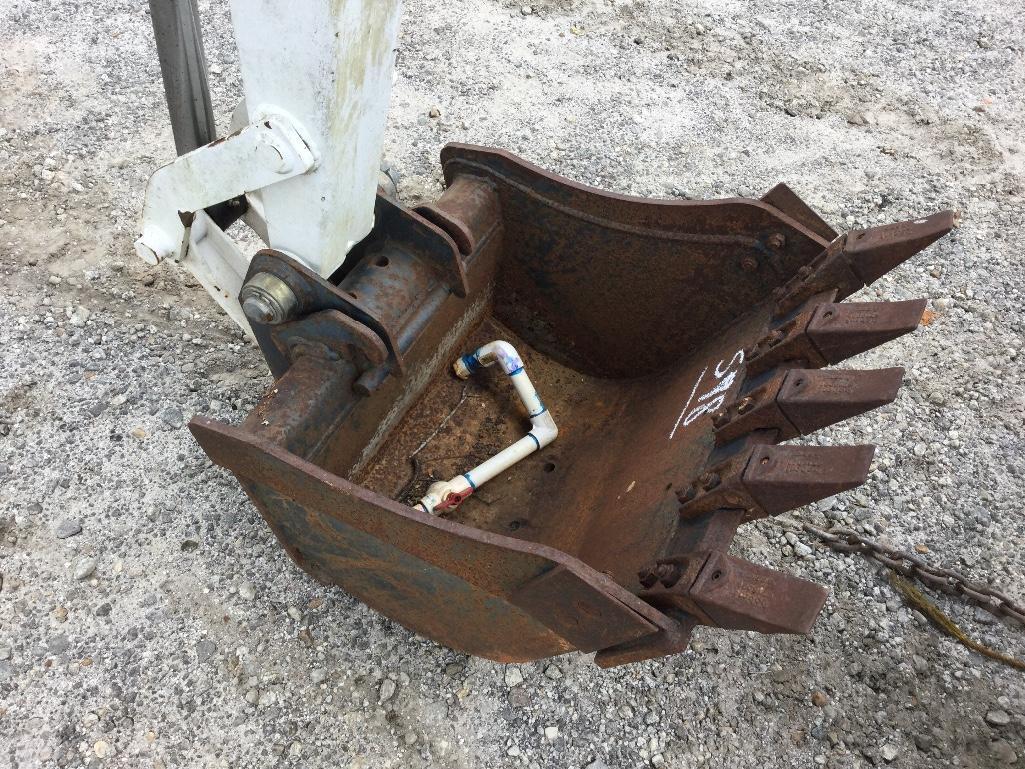 BOBCAT BACKHOE SKID STEER ATTACHMENT