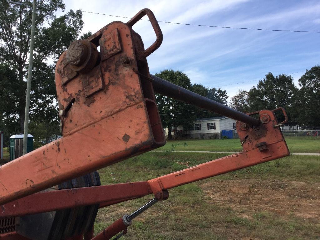 DITCH WITCH 5700 TRENCHER W/BLADE, CABLE PLOW, & WIRE HANGING BOOM (SN-851019, 1216 HRS, DIESEL)