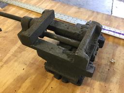 MACHINIST VISE