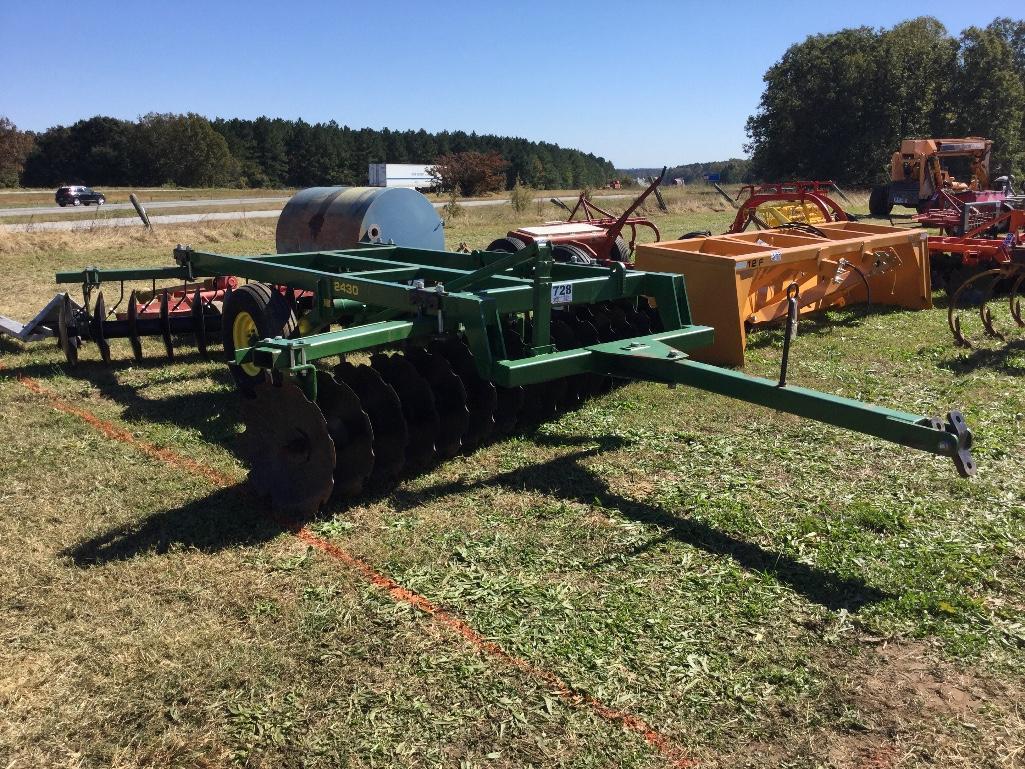 2430 PULL TYPE 30 DISC OFFSET HARROW UNUSED (11FT WIDE)