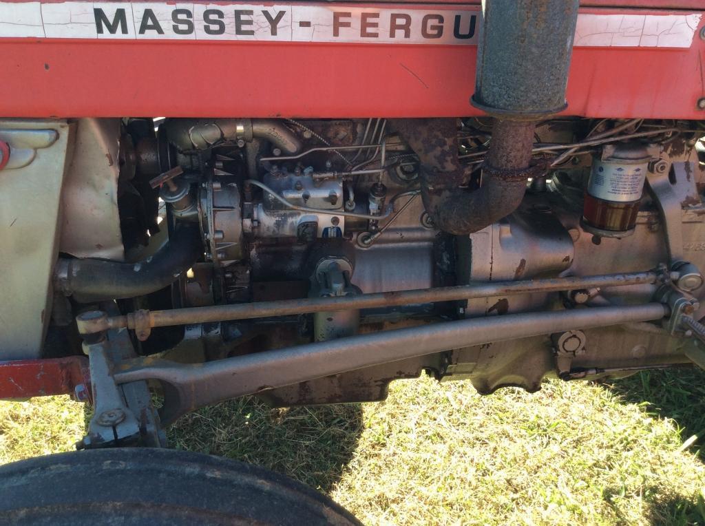 MASSEY FERGUSON 135 TRACTOR