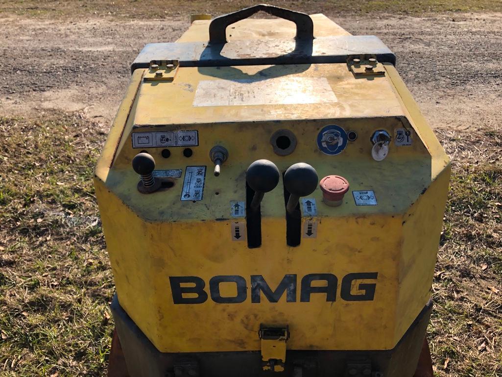 BOMAG VIBRATORY COMPACTOR (DIESEL, 33 IN, MODEL BW8 ST, SN-101720020548)