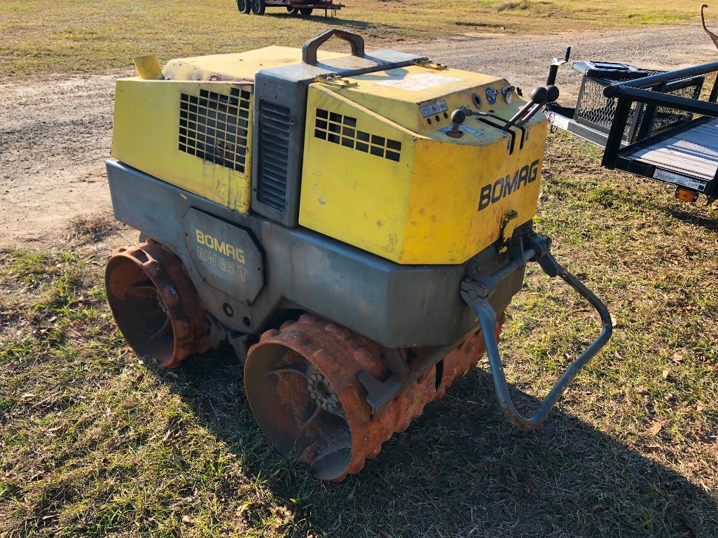 BOMAG VIBRATORY COMPACTOR (DIESEL, 33 IN, MODEL BW8 ST, SN-101720020548) - RESERVE 2000