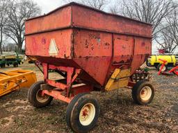 J & M GRAVITY WAGON (250 BUSHEL)