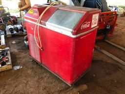 VINTAGE CHEST TYPE COKE COOLER R1