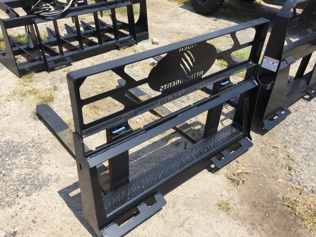 SKID STEER FORKS ATTACHMENT (UNUSED, 42in) R2