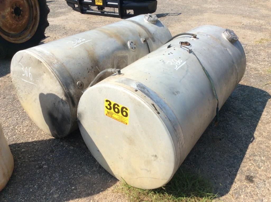 ALUMINUM SADDLE TANKS (2) R2