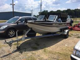 1990 SYLVAN ELIMINATOR FISHING BOAT W/1991 YAMAHA 85hp MOTOR (17FT, TROLLING MOTOR, 3 DEPTH FINDERS,