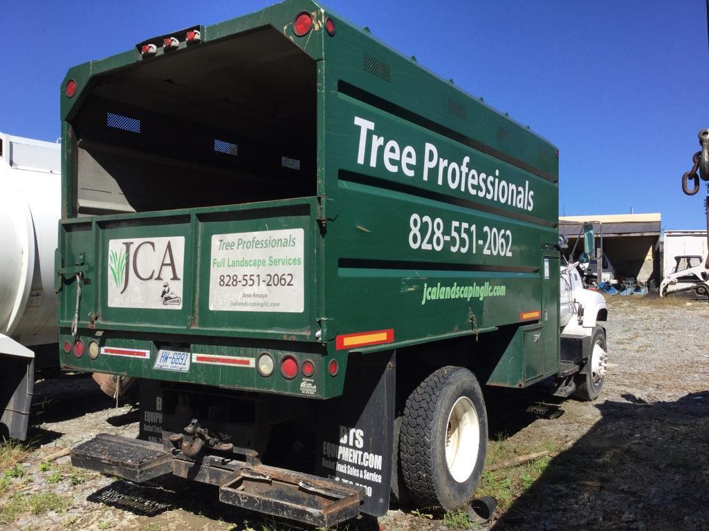 2002 GMC C6500 DUMP/CHIPPER TRUCK