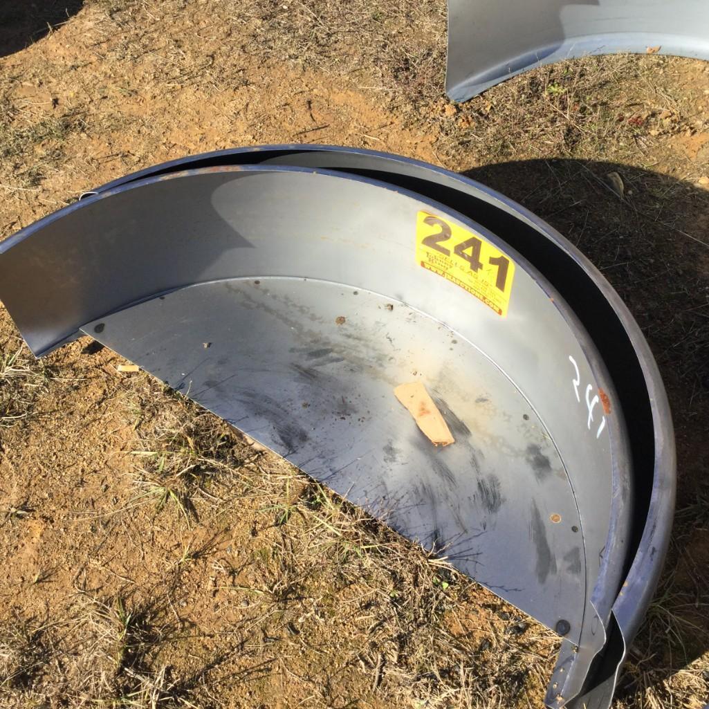 (2) 32" TRAILER FENDERS