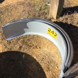 (2) 32" TRAILER FENDERS