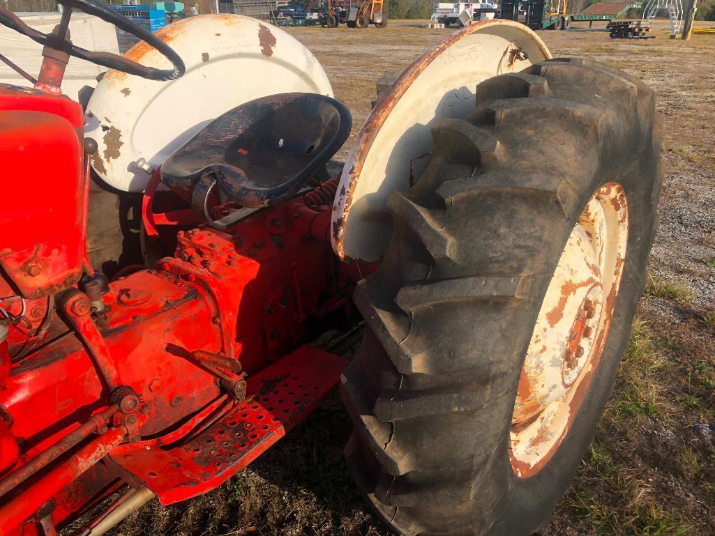 601 FORD WORKMASTER TRACTOR (GAS)