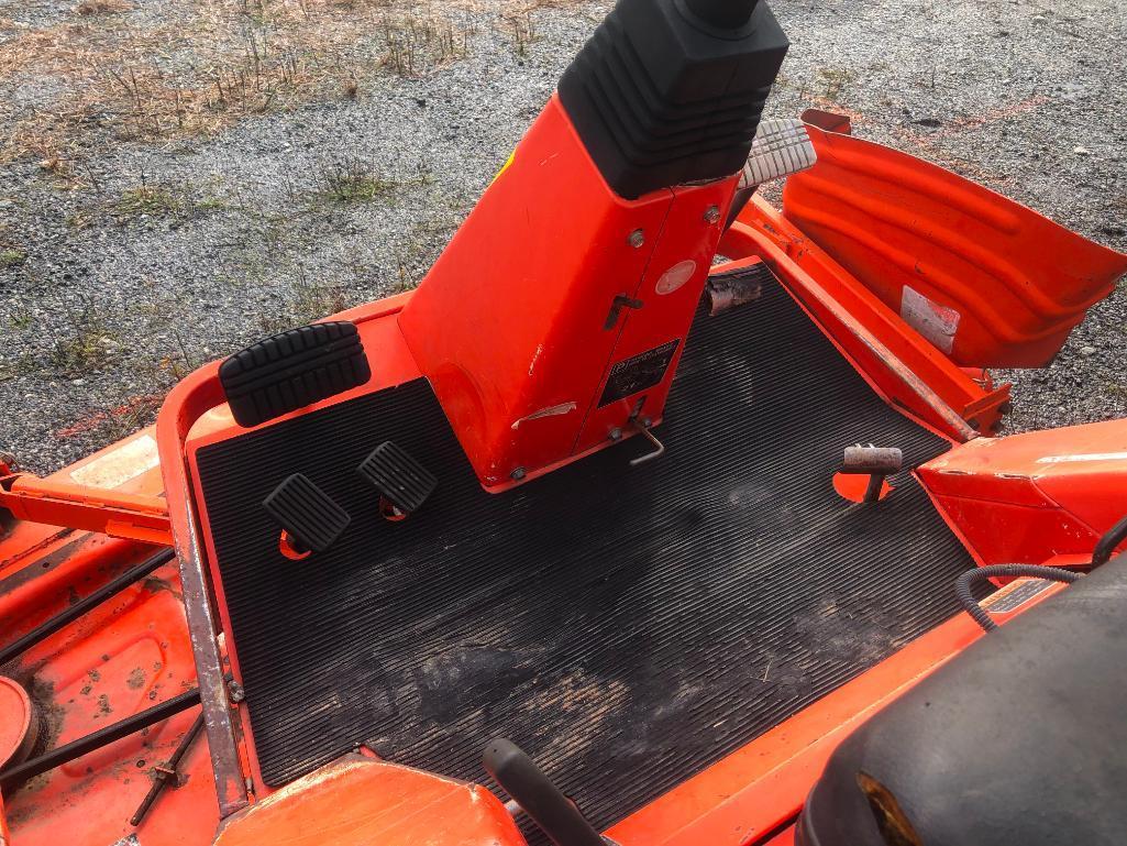 KUBOTA F2400 MOWER FRONT DECK MOWER