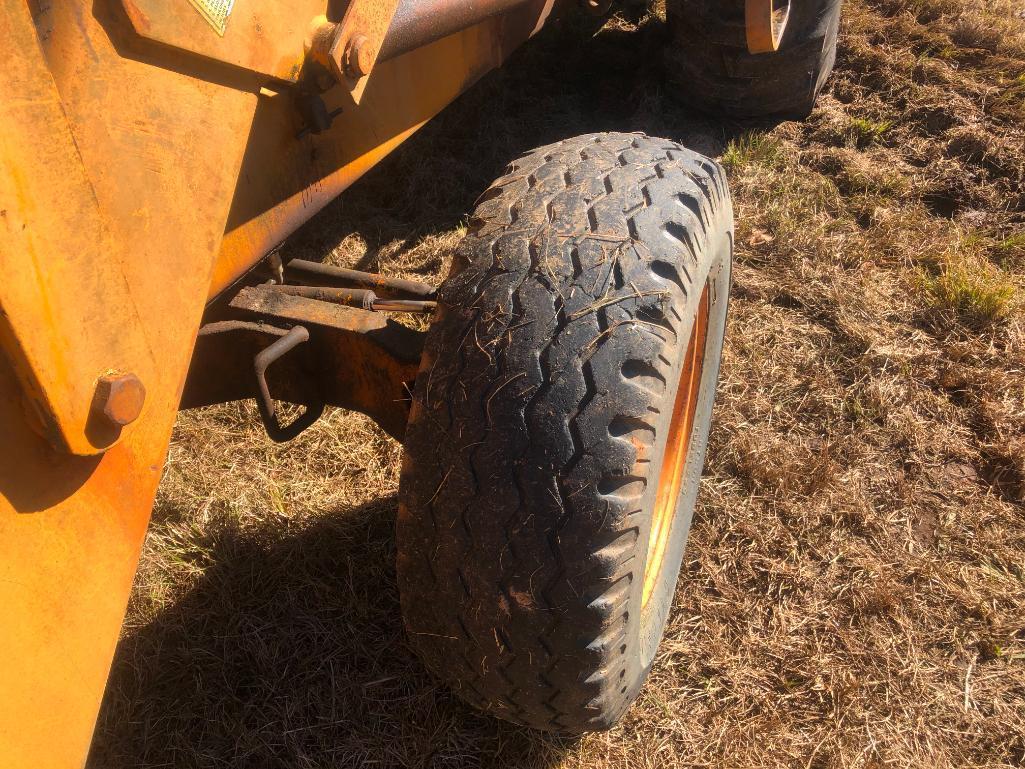 CASE 580 BACKHOE W/EXTEND-A-HOE & 4N1 BUCKET