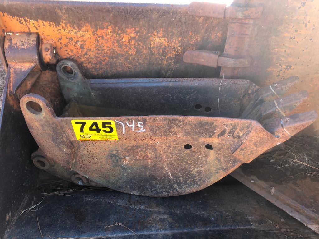 12" BACKHOE BUCKET