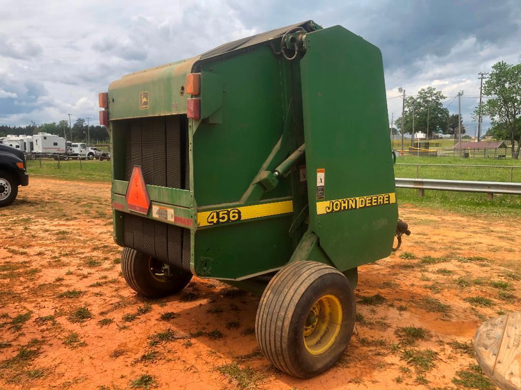 JOHN DEERE 456 ROUND HAY BALER