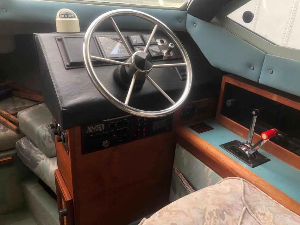 1988 BAY LINER BOAT W/CABIN