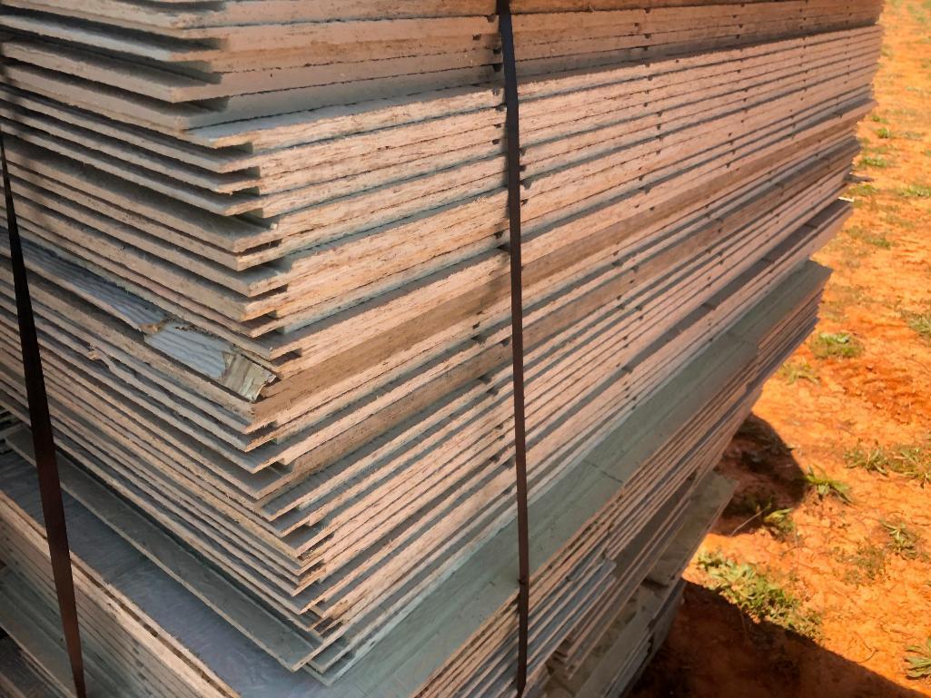 PALLET-STACK OF LAP SIDING