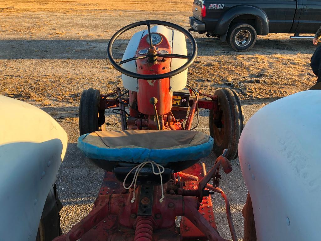 FORD 640 TRACTOR