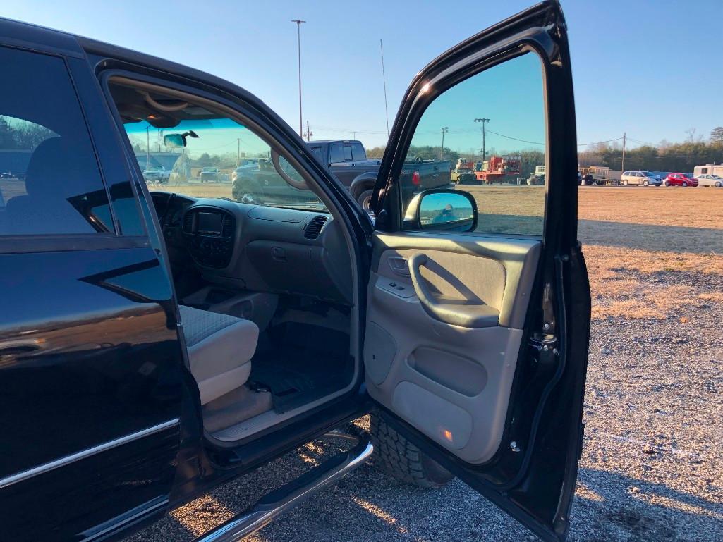 2005 TOYOTA TUNDRA SR5 PICKUP TRUCK