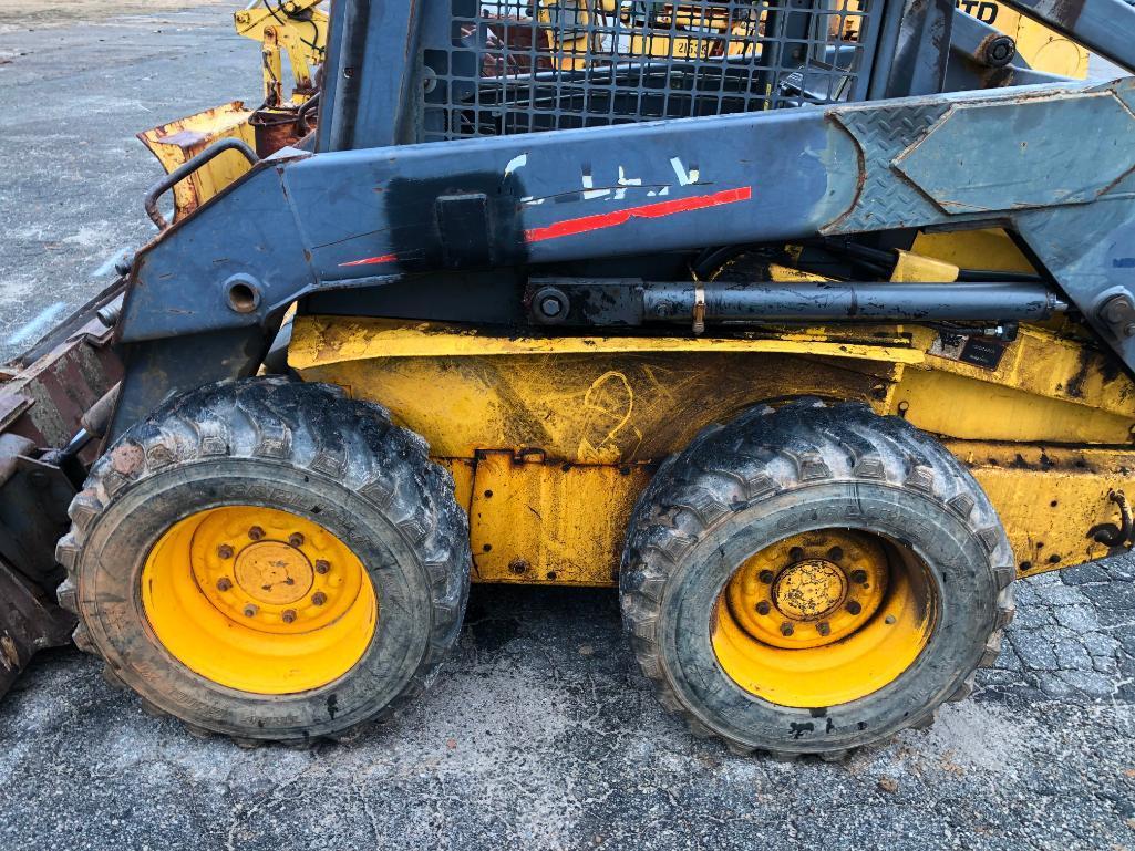 NEW HOLLAND LS 170 TURBO SKIDSTEER