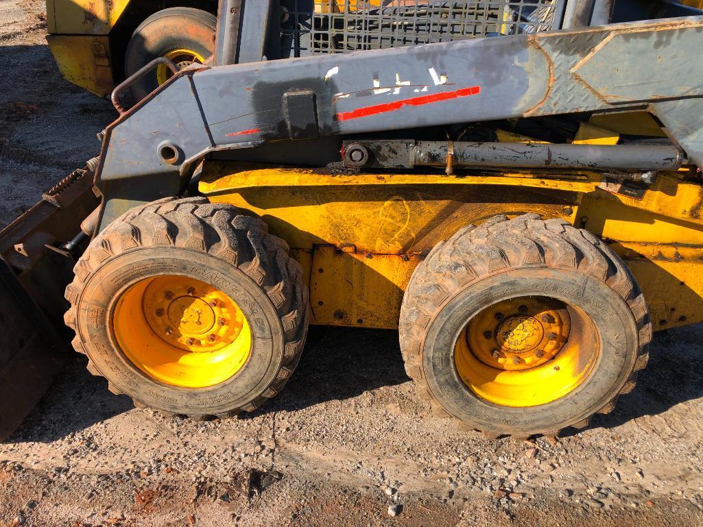 NEW HOLLAND LS 170 TURBO SKIDSTEER