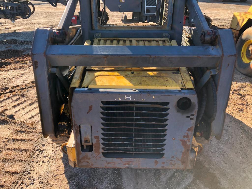 NEW HOLLAND LS 170 TURBO SKIDSTEER