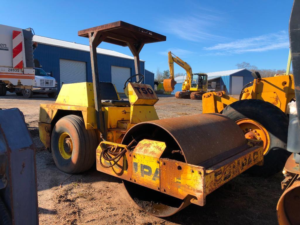 COMPAC T50 VIBRATORY ROLLER