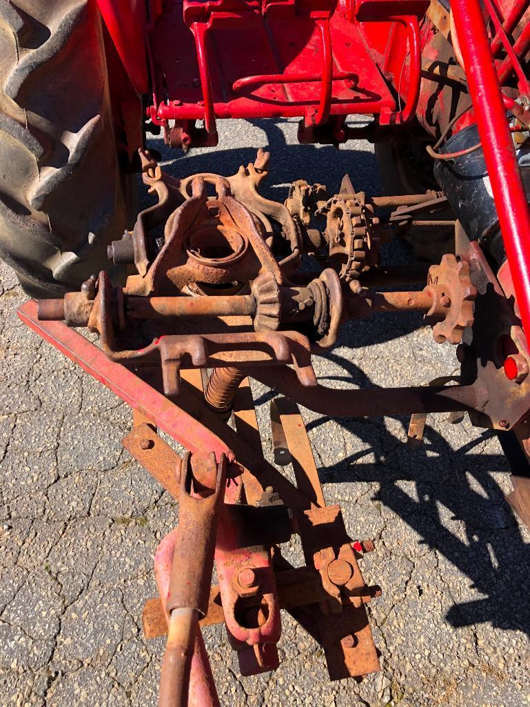 FARMALL SUPER A TRACTOR W/CULTIVATOR & PLOWS