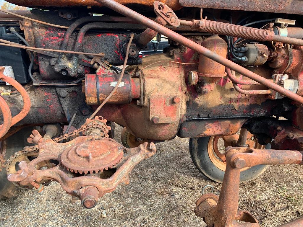 FARMALL SUPER A TRACTOR & ATTACHMENTS