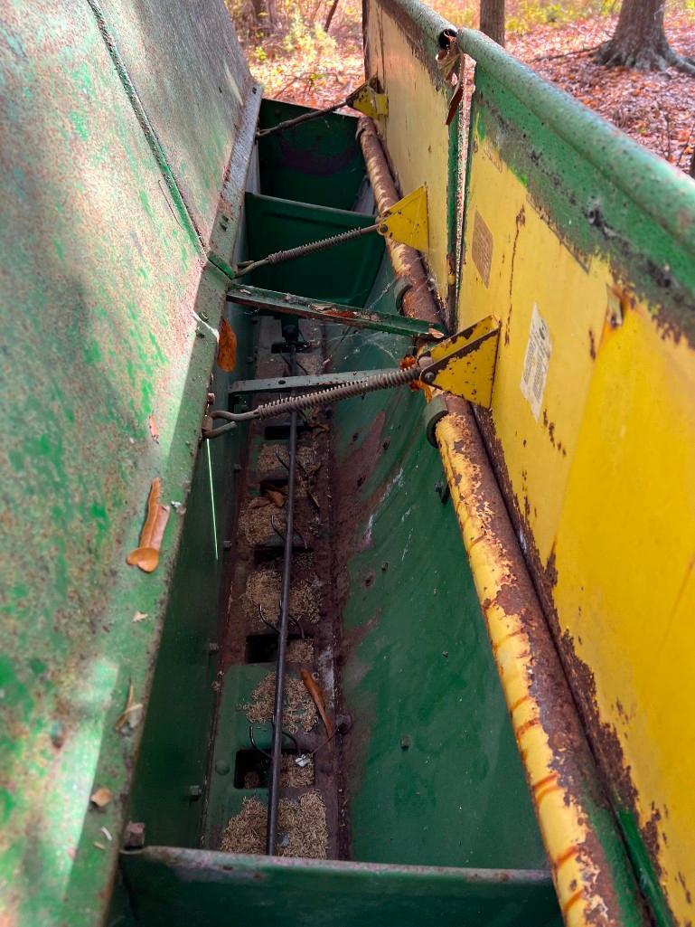 JOHN DEERE 8 FT GRAIN DRILL **SELLING ABSOLUTE**