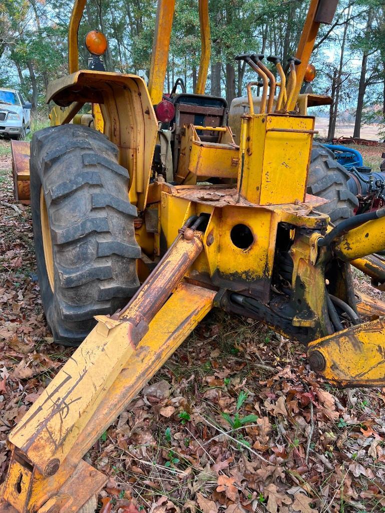 FORD 535 LOADER BACKHOE