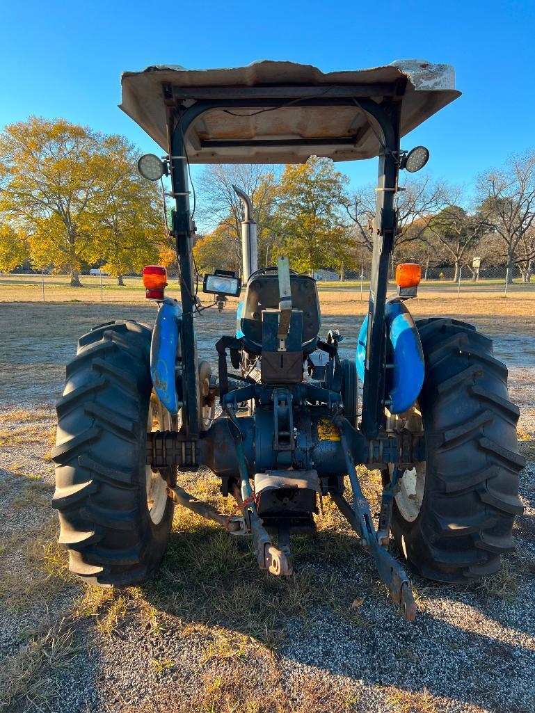 NEW HOLLAND 3930 TRACTOR