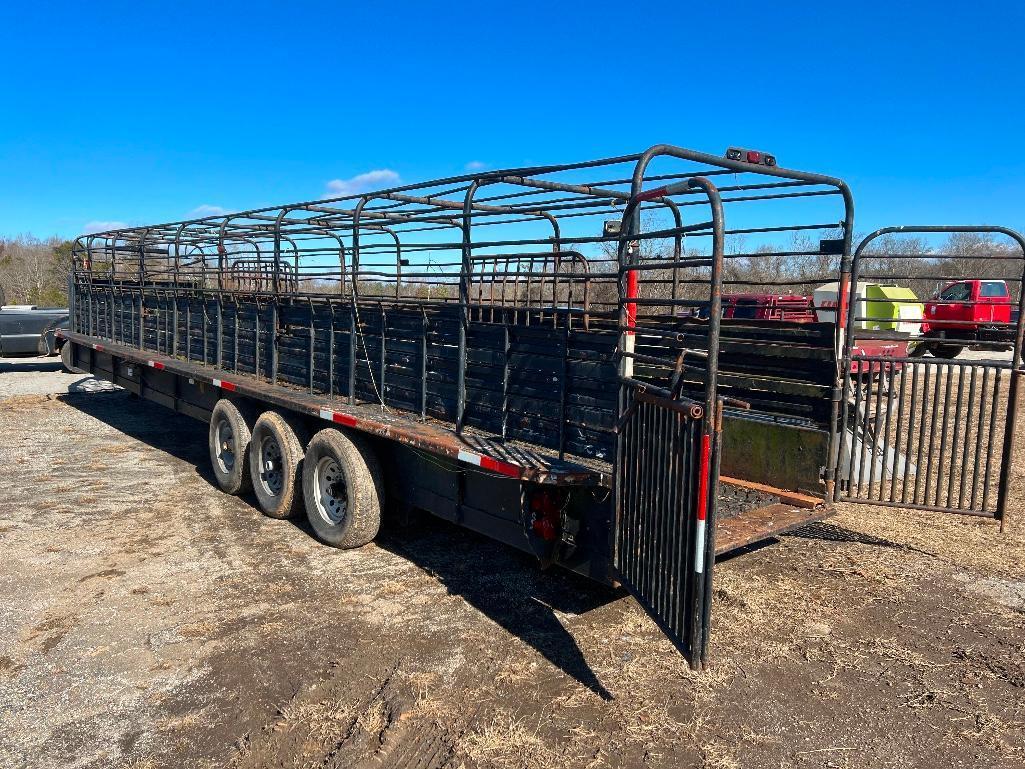 36' GOOSENECK TRIPLE AXLE STOCK TRAILER*NO TITLE*